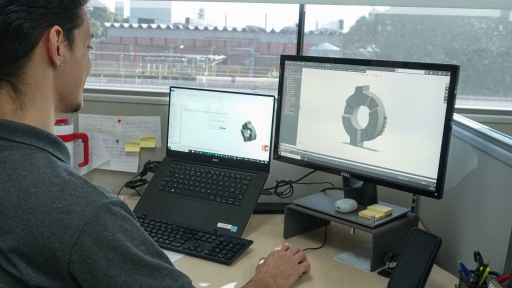Engenharia personalizada: como a Hteck revoluciona a fabricação de peças técnicas